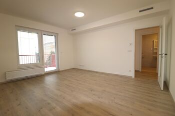 Prodej bytu 2+kk v osobním vlastnictví 57 m², Praha 9 - Letňany