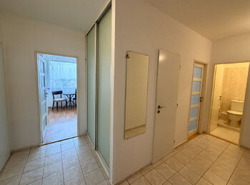 Prodej bytu 3+1 v osobním vlastnictví 71 m², Praha 9 - Střížkov