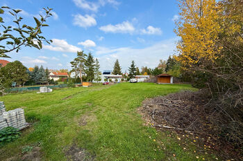 Prodej pozemku 687 m², Benátky nad Jizerou