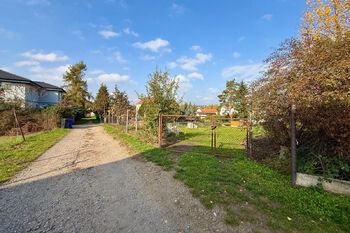 Prodej pozemku 687 m², Benátky nad Jizerou
