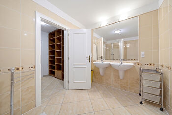 Prodej bytu 3+1 v osobním vlastnictví 141 m², Karlovy Vary
