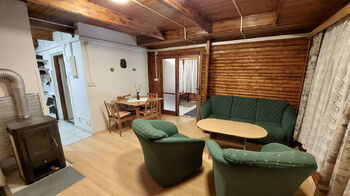 Obývací pokoj - Prodej chaty / chalupy 100 m², Račice-Pístovice