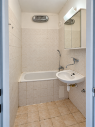 Pronájem bytu 2+kk v osobním vlastnictví 39 m², Praha 9 - Černý Most