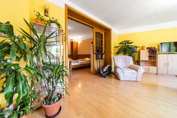 vstup do ložnice - Prodej domu 220 m², Brno