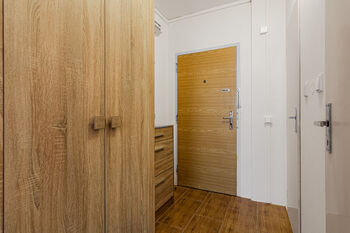 Pronájem bytu 1+kk v osobním vlastnictví 33 m², Kladno