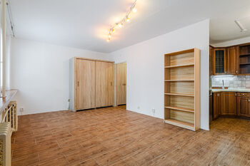 Pronájem bytu 1+kk v osobním vlastnictví 33 m², Kladno