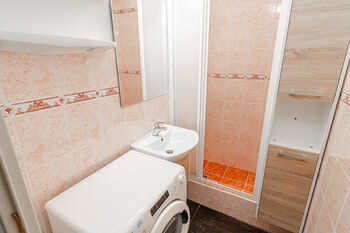 Pronájem bytu 1+kk v osobním vlastnictví 33 m², Kladno