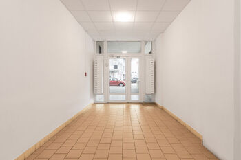 Pronájem bytu 1+kk v osobním vlastnictví 33 m², Kladno