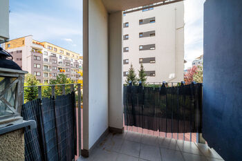 Prodej bytu 1+kk v osobním vlastnictví 27 m², Praha 9 - Střížkov