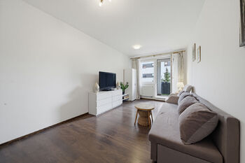 Prodej bytu 1+kk v osobním vlastnictví 27 m², Praha 9 - Střížkov