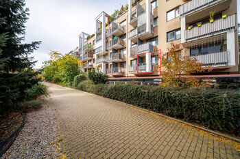 Prodej bytu 1+kk v osobním vlastnictví 27 m², Praha 9 - Střížkov