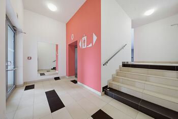 Prodej bytu 1+kk v osobním vlastnictví 27 m², Praha 9 - Střížkov