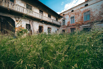 Prodej domu 1200 m², Lomnice
