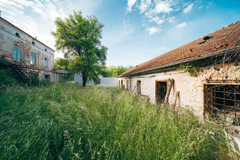 atrium rodinných domů - Prodej domu 1200 m², Lomnice
