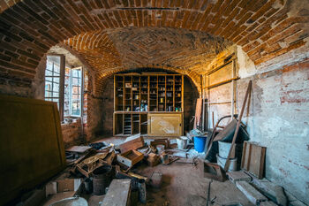 pokoj 1 NP - Prodej domu 1200 m², Lomnice