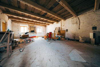 obývací pokoj 2 NP - Prodej domu 1200 m², Lomnice