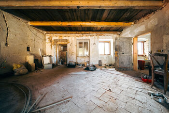 obývací pokoj 2 NP - Prodej domu 1200 m², Lomnice