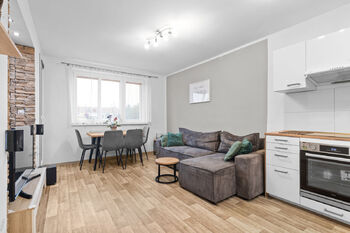 Prodej bytu 3+kk v osobním vlastnictví 52 m², Veltrusy
