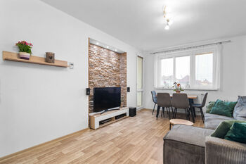 Prodej bytu 3+kk v osobním vlastnictví 52 m², Veltrusy
