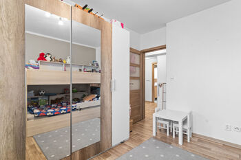 Prodej bytu 3+kk v osobním vlastnictví 52 m², Veltrusy