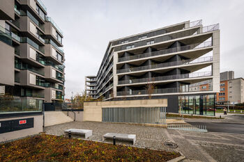 Prodej bytu 5+kk v osobním vlastnictví 174 m², Praha 10 - Strašnice