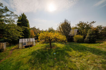 Prodej pozemku 807 m², Lom