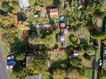 Prodej pozemku 807 m², Lom