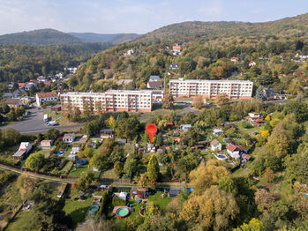 Prodej pozemku 807 m², Lom
