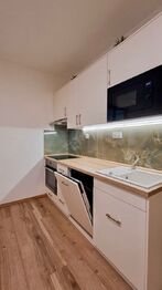 Pronájem bytu 2+kk v osobním vlastnictví 39 m², Praha 4 - Podolí