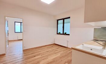 Pronájem bytu 2+kk v osobním vlastnictví 39 m², Praha 4 - Podolí