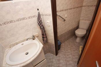 WC 2 - Prodej kancelářských prostor 141 m², Praha 5 - Hlubočepy