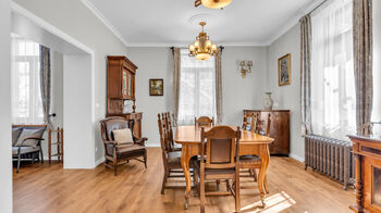 Prodej domu 416 m², Nižbor