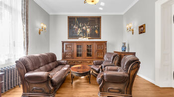 Prodej domu 416 m², Nižbor