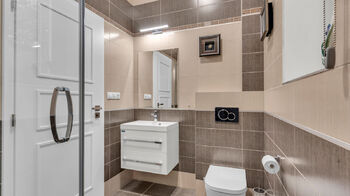 Prodej domu 416 m², Nižbor
