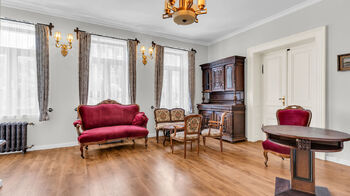 Prodej domu 416 m², Nižbor