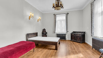 Prodej domu 416 m², Nižbor