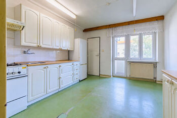 Kuchyně - Prodej bytu 3+1 v osobním vlastnictví 87 m², Praha 3 - Žižkov