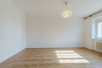 Ložnice 1. - Prodej bytu 3+1 v osobním vlastnictví 87 m², Praha 3 - Žižkov