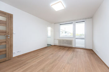 Pronájem bytu 1+kk v osobním vlastnictví 27 m², Kladno