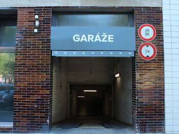 Pronájem garážového stání 510 m², Praha 7 - Holešovice