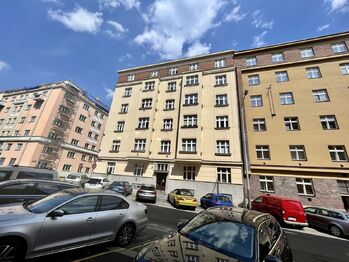 Pronájem bytu 2+kk v osobním vlastnictví 55 m², Praha 3 - Vinohrady