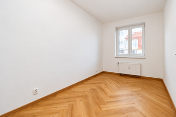 Ložnice - Pronájem bytu 2+kk v osobním vlastnictví 38 m², Praha 9 - Kyje