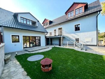 Prodej domu 232 m², Hromnice
