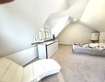 Prodej domu 232 m², Hromnice