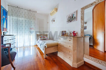 Prodej bytu 4+1 v osobním vlastnictví 135 m², Bari