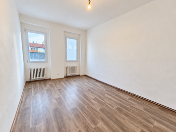pokoj č.2 - Pronájem bytu 4+kk v osobním vlastnictví 72 m², České Budějovice