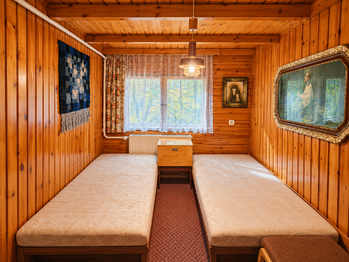 Pokoj v I.NP - Prodej chaty / chalupy 69 m², Nýdek