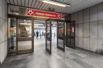 metro  - Prodej bytu 1+kk v osobním vlastnictví 27 m², Praha 7 - Holešovice