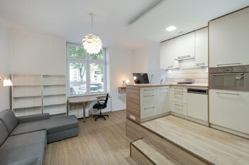 Prodej bytu 1+kk v osobním vlastnictví 27 m², Praha 7 - Holešovice