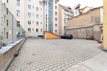 Prodej bytu 1+kk v osobním vlastnictví 17 m², Praha 5 - Košíře